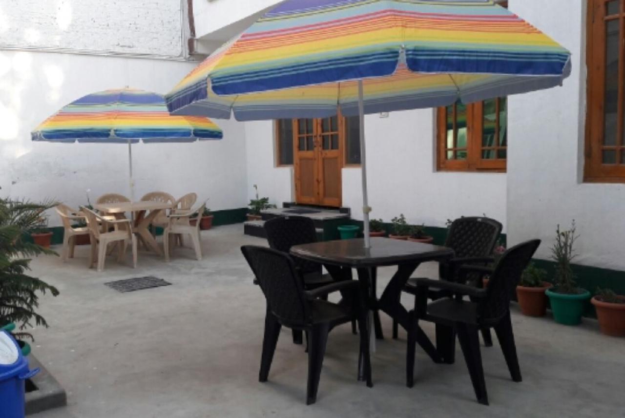 Hotel Monson Srinagar (Jammu and Kashmir) Exterior photo